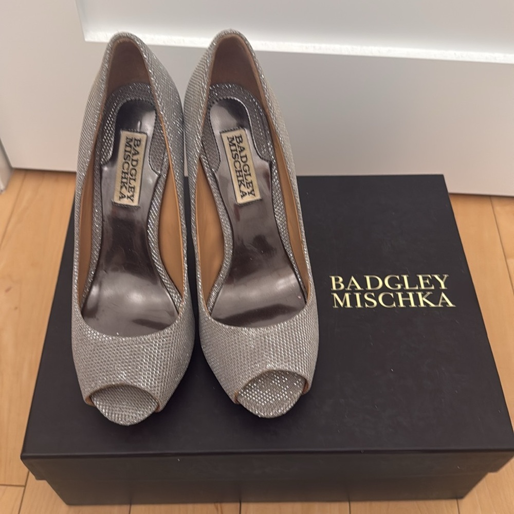 Badgley Mischka Peep Toe Heels
